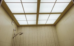 Матовый светопрозрачный потолок для ванны