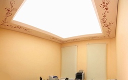 Светопрозрачный двухуровневый потолок  для офиса